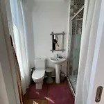 Ma Jolie Maison De L'eveque بيت ضيافة Pont-Évêque