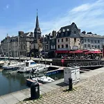 بيت ضيافة Ma Jolie Maison De L'eveque Pont-Évêque