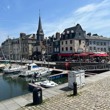 Gæstehus Ma Jolie Maison De L'eveque Pont-Évêque