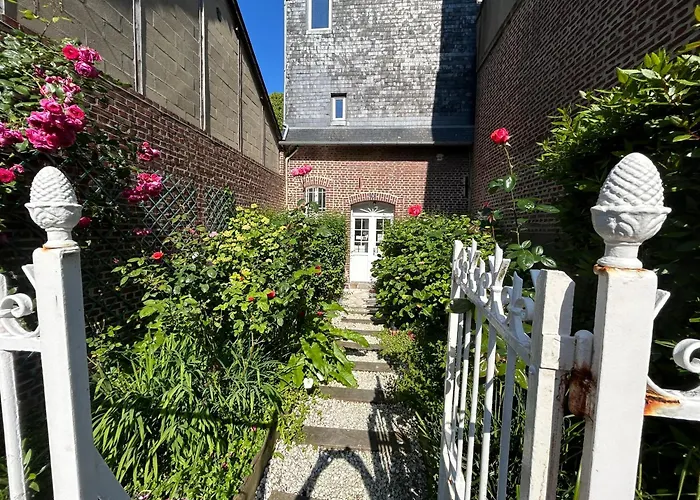 Ma Jolie Maison De L'eveque Gasthuis Pont-Évêque